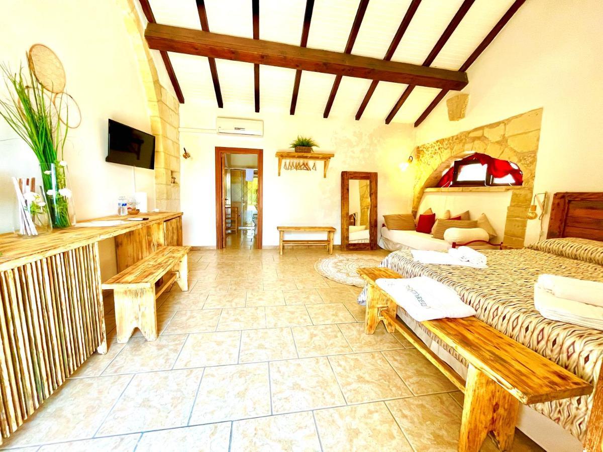 Agriturismo Masseria Costarella Borgagne Extérieur photo